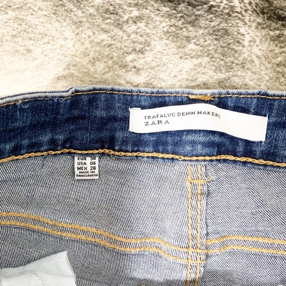 🌵Zara Trafaluc Crop Mid-Rise Flare Jeans - Picture 4 of 6